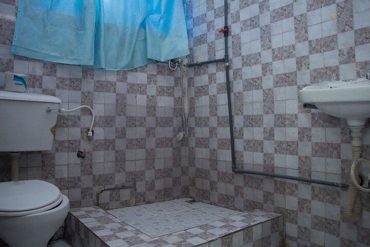 Room 21 of 35