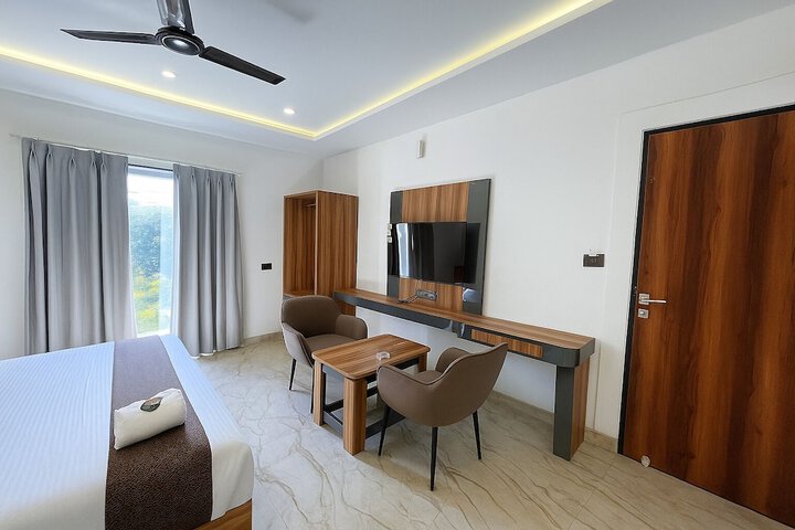 Room 9 of 92