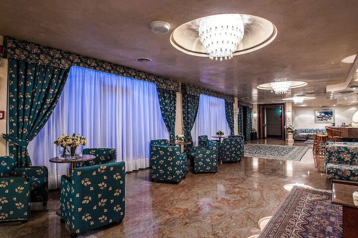 Lobby Photos