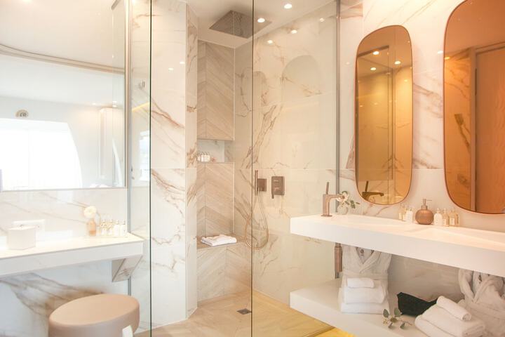 Bath Photo