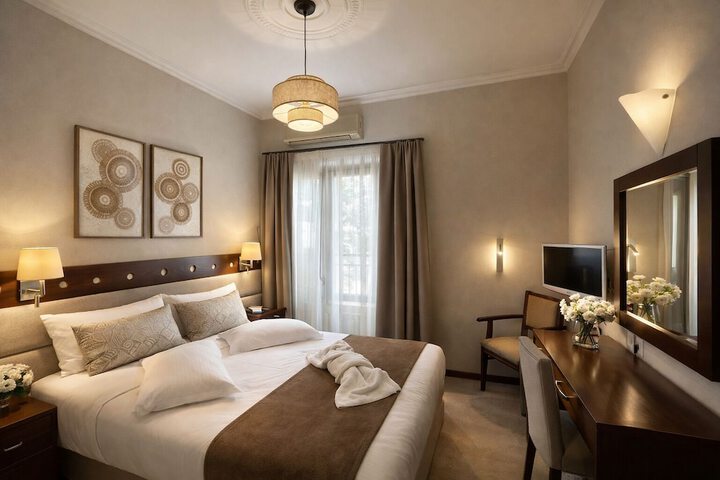 Room 45 of 112