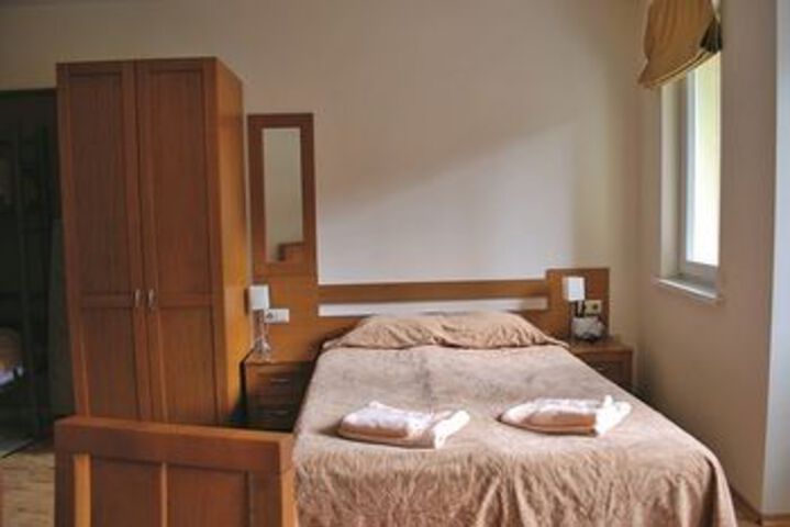 Room 16 of 23