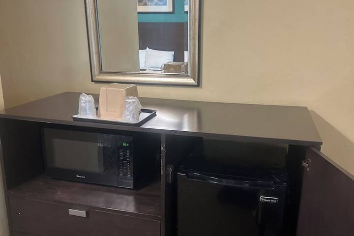Standard Double Room (8 of 10)