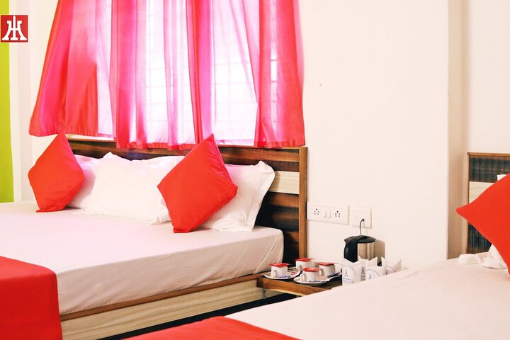 Room 7 of 17