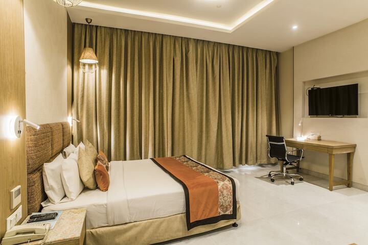 Room 27 of 55