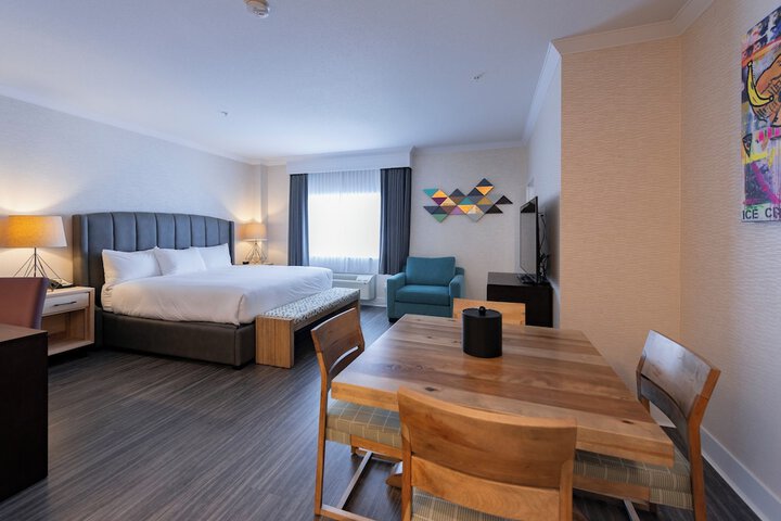 Room 14 of 108