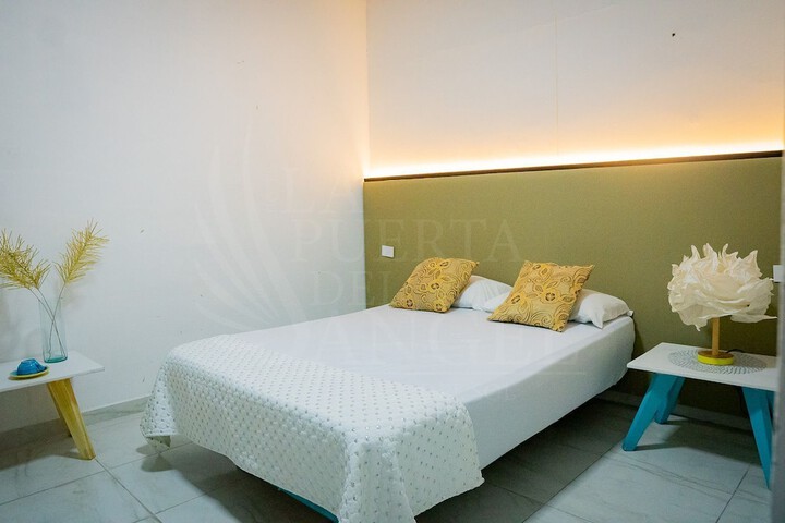 Room 25 of 57