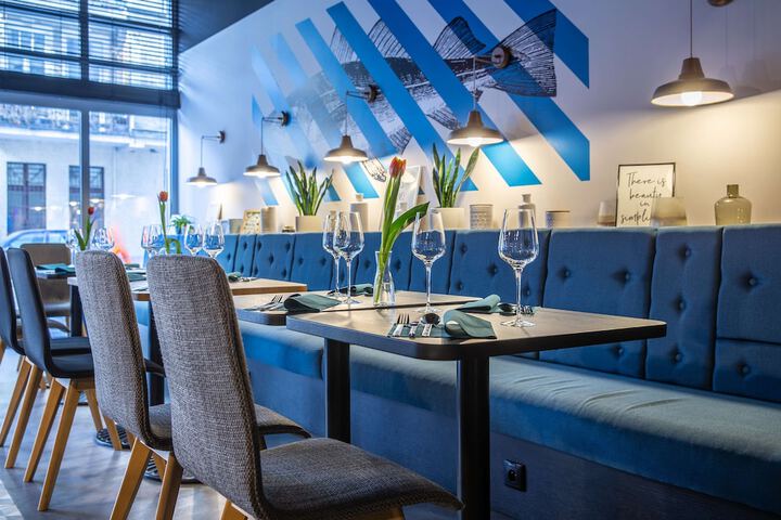 Dining 103 of 141