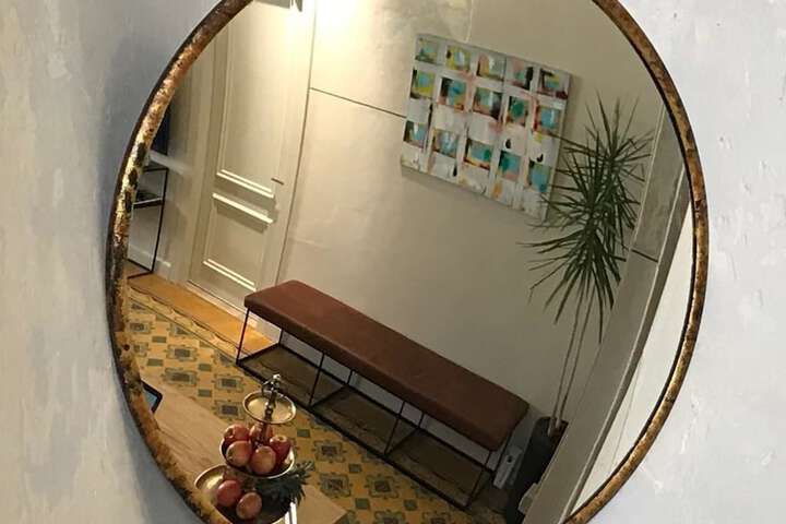 Room 21 of 38