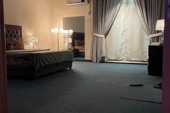 Room 6 of 26