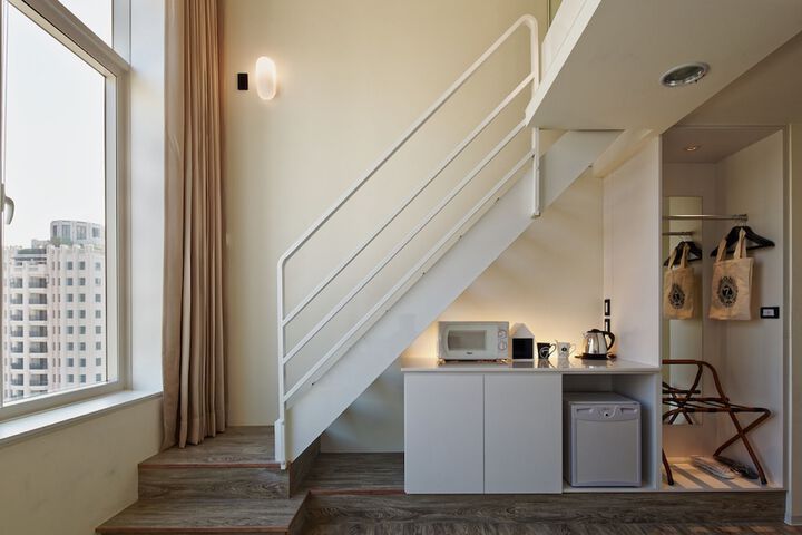 Room 27 of 160