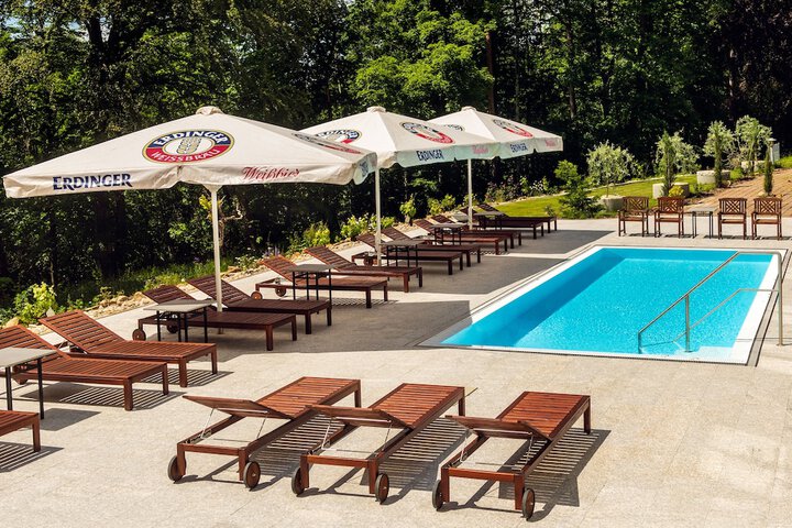 Pool 35 of 57