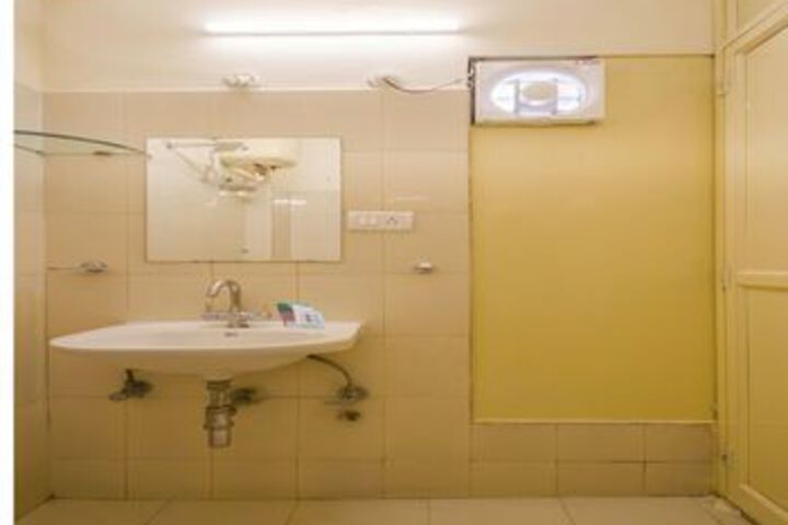 Room 4 of 22