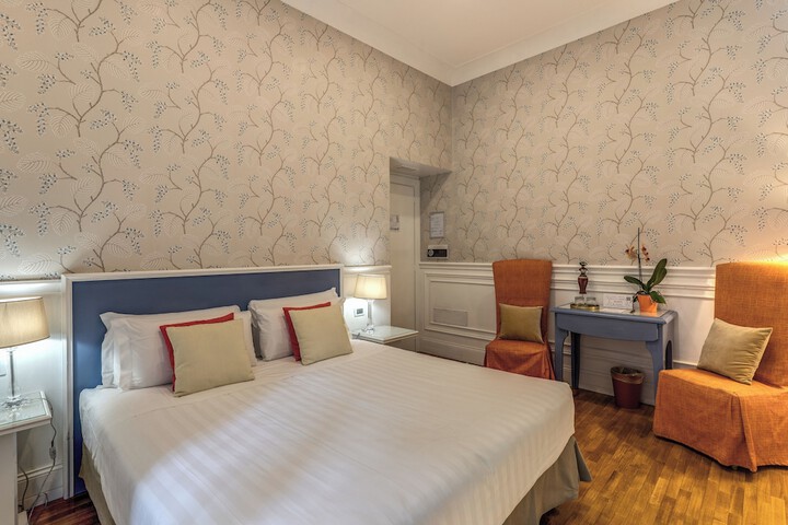 Room 46 of 116