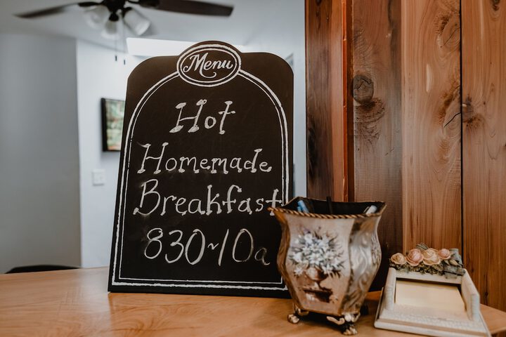Breakfast/Coffee Service 201 of 267