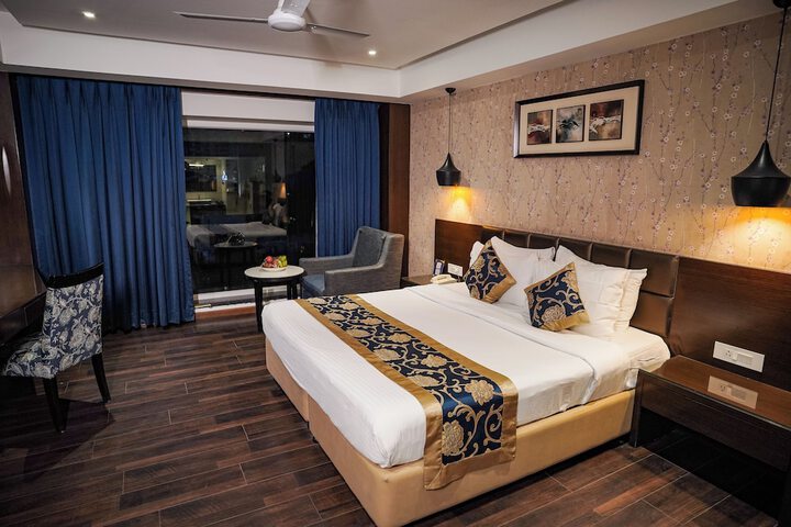 Room 16 of 45