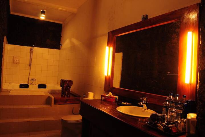 Room 9 of 21