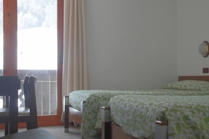 Room 17 of 57
