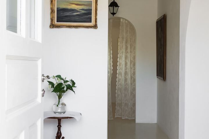 Room 14 of 110