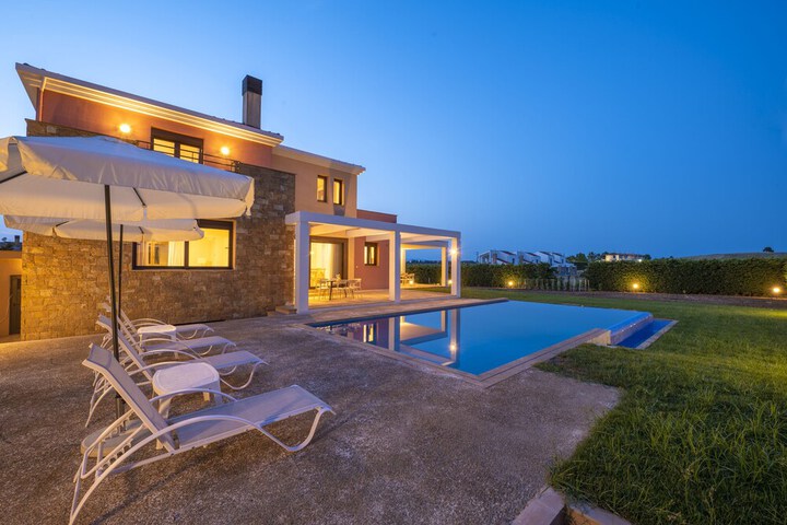 Pool 56 of 72