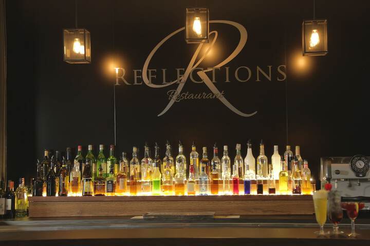 Lounge 78 of 92