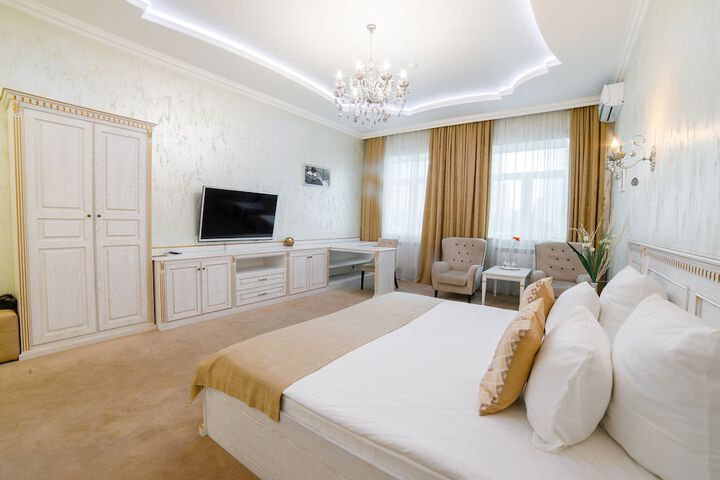 Room 27 of 52