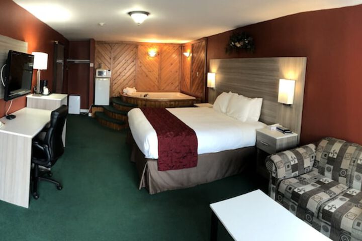 Room 9 of 21