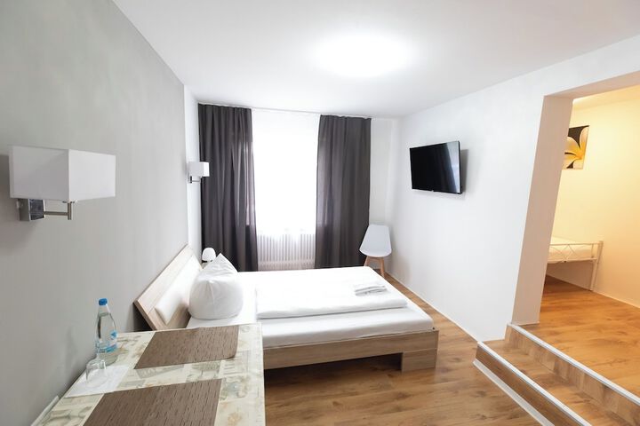 Room 6 of 41