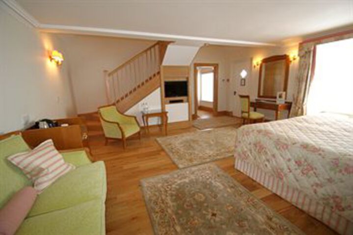 Room 17 of 23