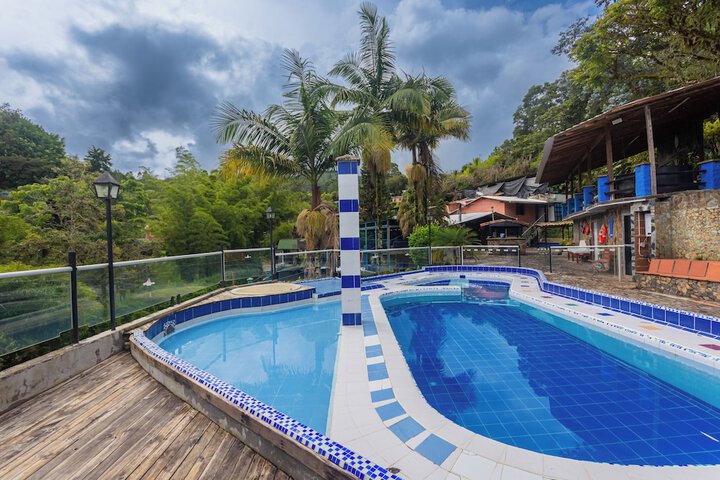 Pool 16 of 27