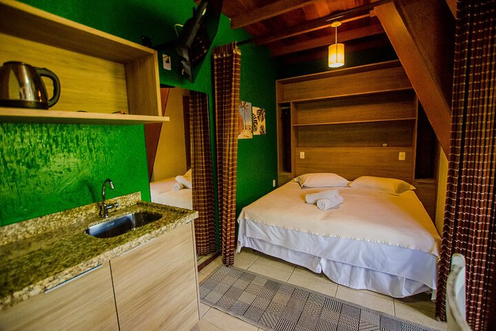 Room 19 of 48