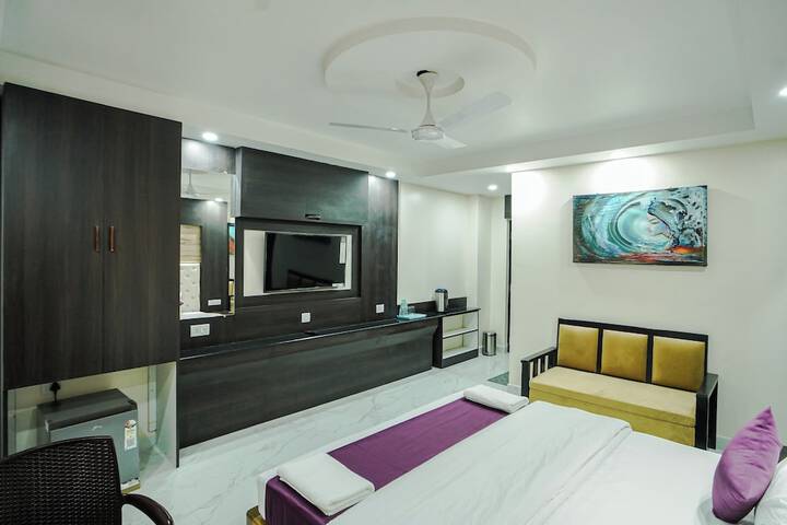Room 20 of 63