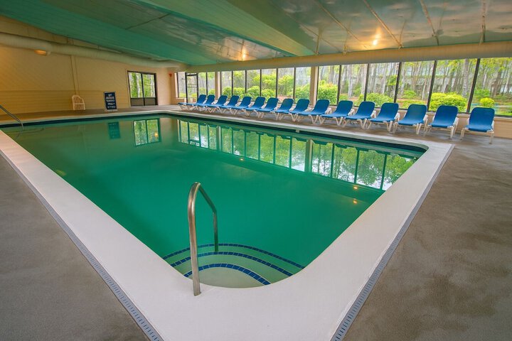 Hotel Pool