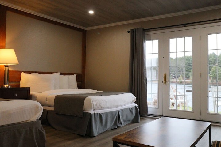 Classic Queen Bed (55 of 63)
