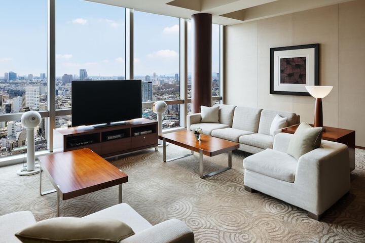 Room 76 of 216