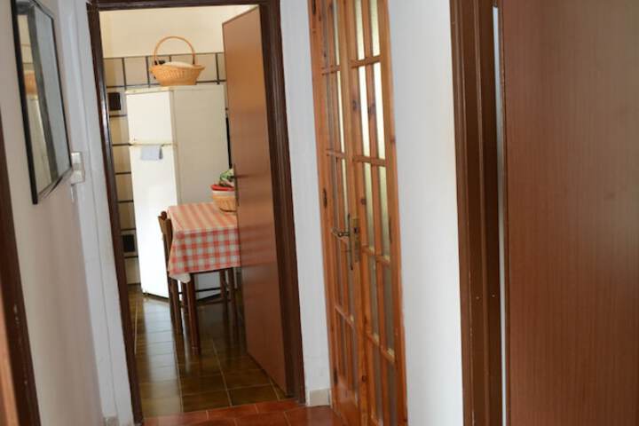 Room 16 of 25