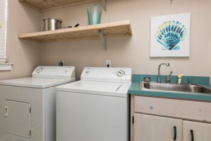 Laundry 47 of 84