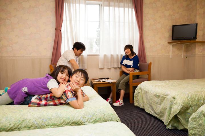 Room 7 of 35