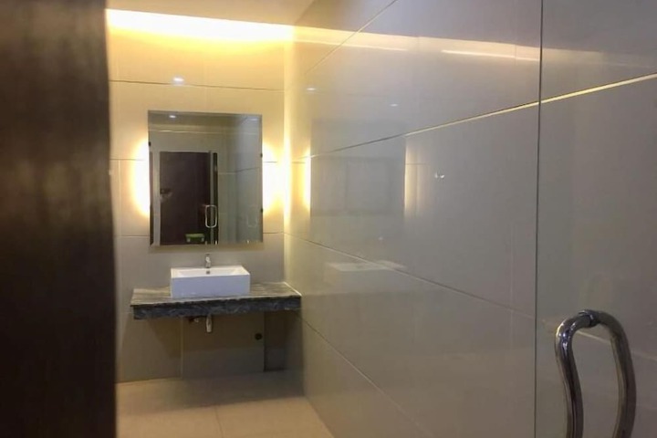 Room 3 of 19