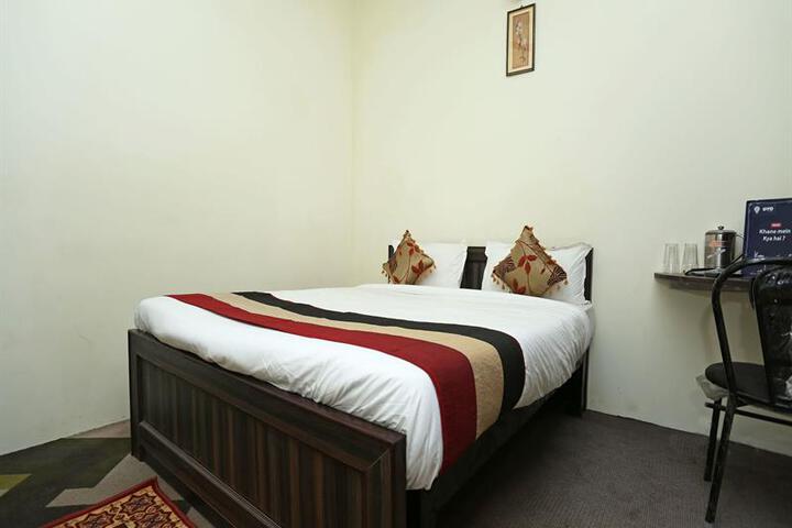 OYO 12220 KRISHNAVI INN