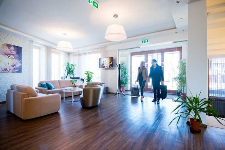 Ballroom/Hall 36 of 46