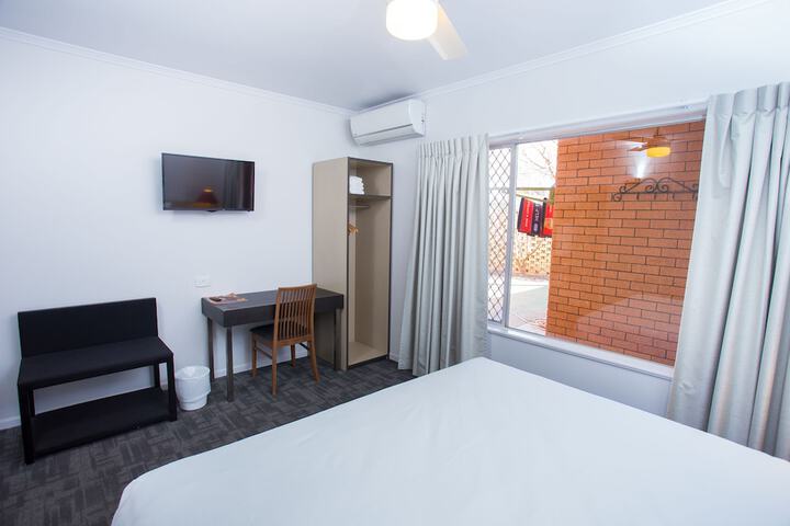 Room 22 of 63