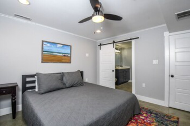 Room 33 of 36