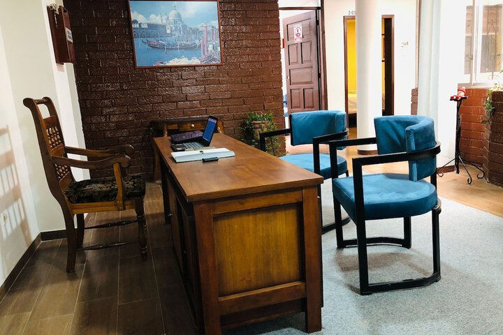 Room 12 of 23