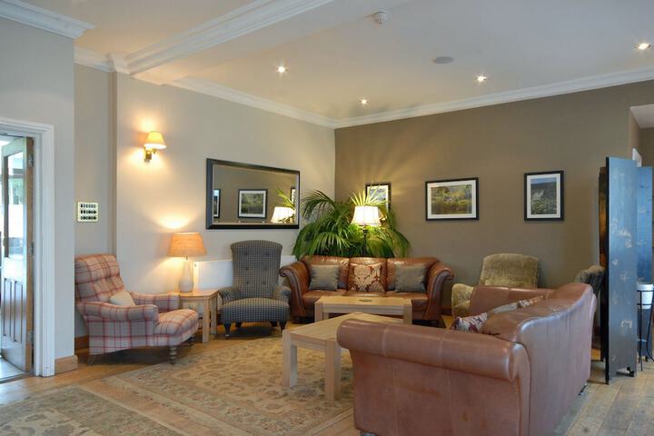 Hotel Interior 4 of 34