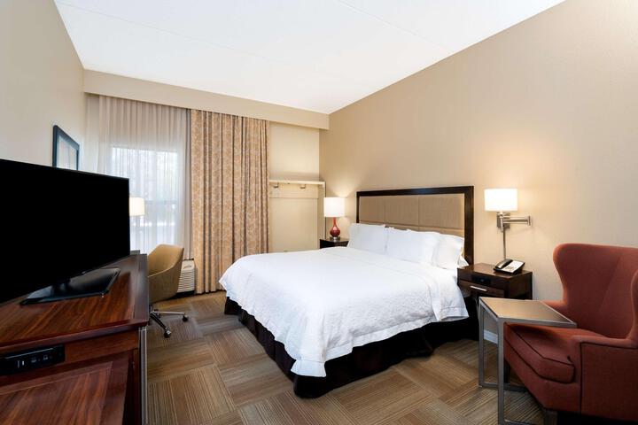 1 King Bed (24 of 28)