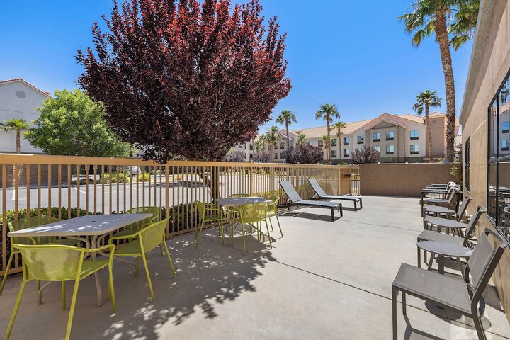 Terrace/Patio 68 of 73