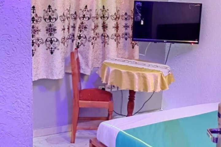 Room 71 of 285