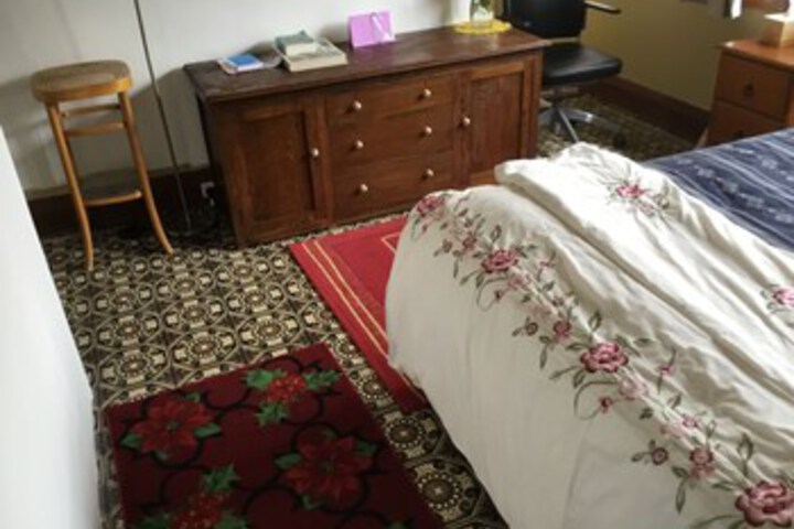 Room 107 of 180