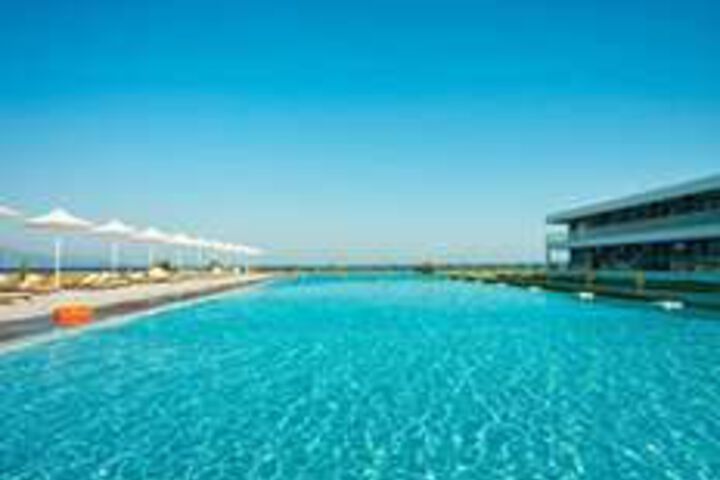 Pool 50 of 68